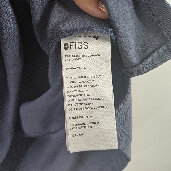 FIGS Catarina Scrub Top Grey Blue Chest Pocket - Picture 4 of 5